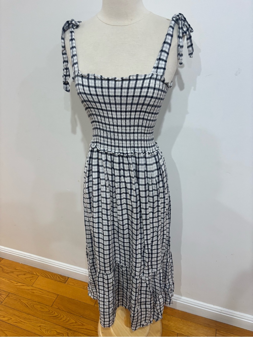 Ripe Phoebe Smocked Dress, Size: M - Picture 7 of 12